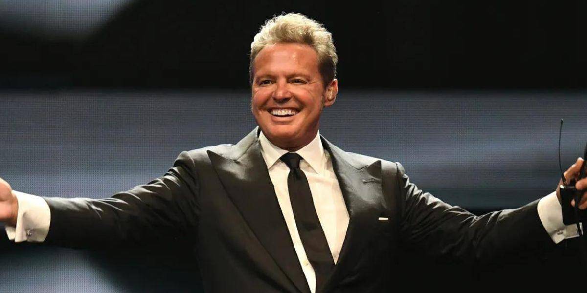 Luis Miguel extiende su gira hasta 2024 suma 50 fechas 4C News